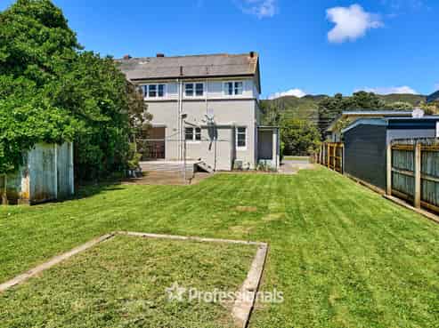 125 Oxford Terrace, Epuni