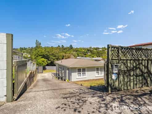 90 Thomas Street, Stokes Valley