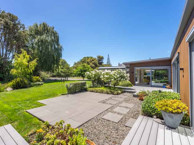 3 Bressay Way, Waikanae