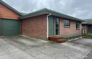 2D Buckland Road, Tuakau