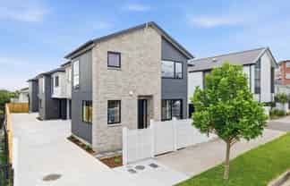 31 Range View Road, Mount Albert