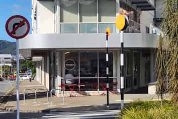 Potential owner occupier opportunity