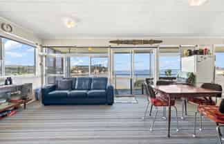 14 Bayview Road, Pouto