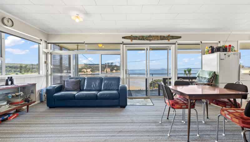 14 Bayview Road, Pouto