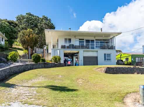 14 Bayview Road, Pouto