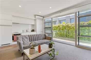 369 Murphys Road, Flat Bush