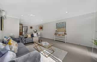 2/25 Kellaway Drive, East Tamaki