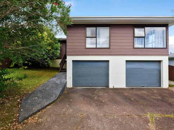 56 Woodford Avenue, Henderson