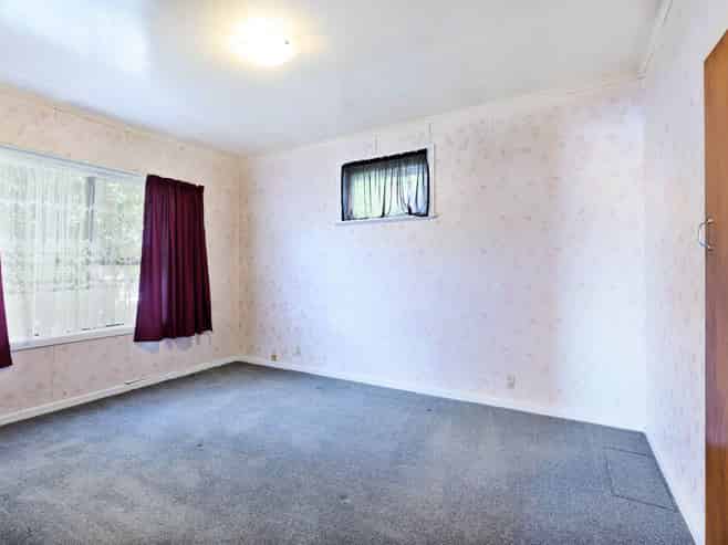 56 Woodford Avenue, Henderson