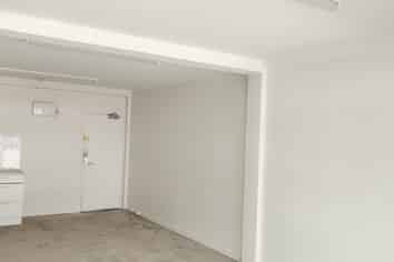 Compact retail opportunity on Bay Road