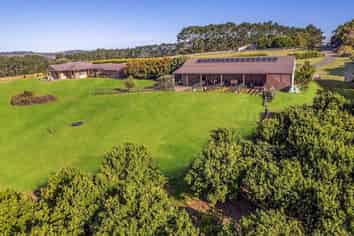  135B Hutchinson Road, Helensville