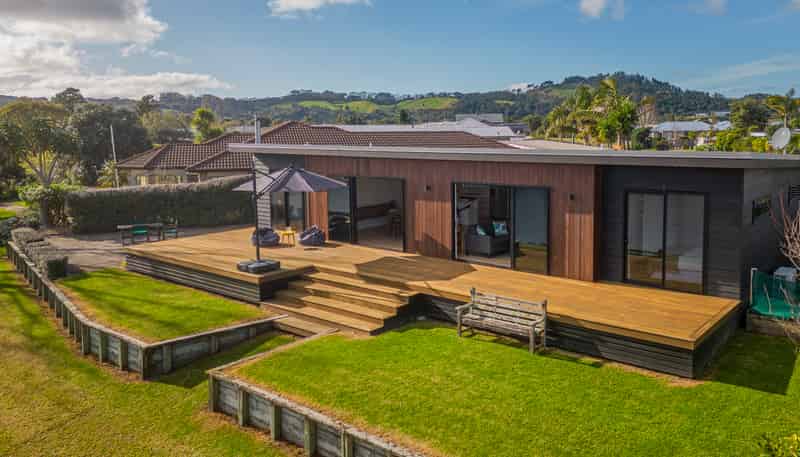 34 Motukorure Parade, Cooks Beach