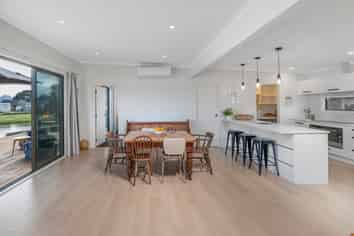 34 Motukorure Parade, Cooks Beach