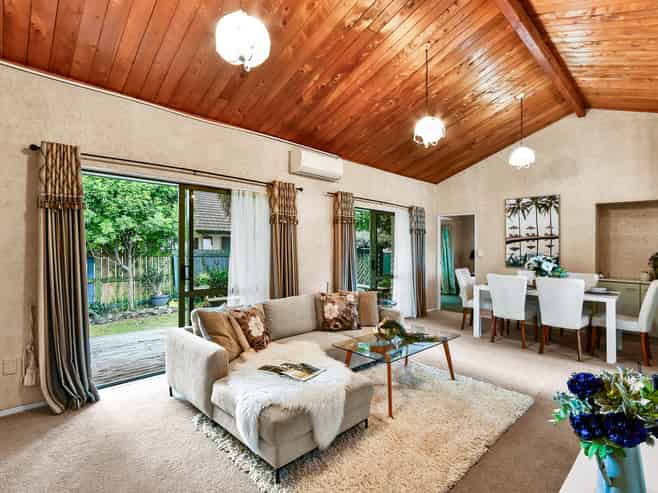 2/16 Airfield Road, Takanini