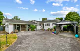2/16 Airfield Road, Takanini