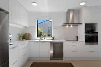 101/1A Derna Road, Panmure