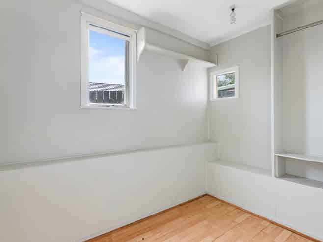 75 Archers Road, Hillcrest