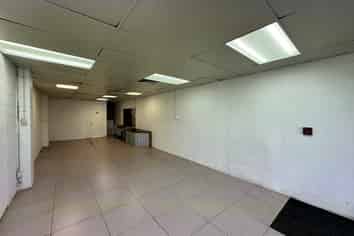 Affordable Retail with Great Visibility