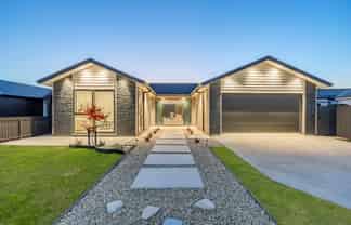 48 Kakano Street, Clevedon