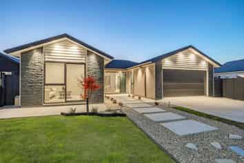 48 Kakano Street, Clevedon