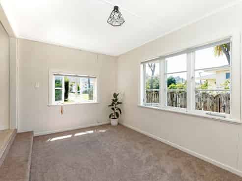 26 Oak Street, Mangapapa