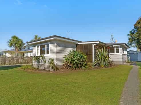 26 Oak Street, Mangapapa
