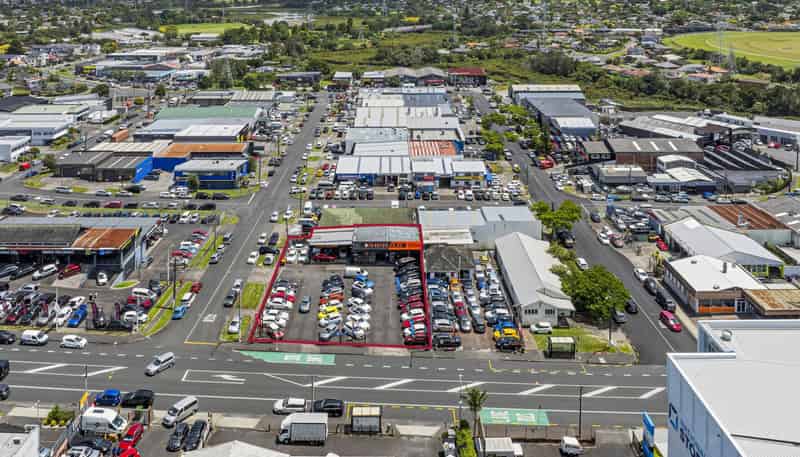 3013-3015 Great North Road, New Lynn