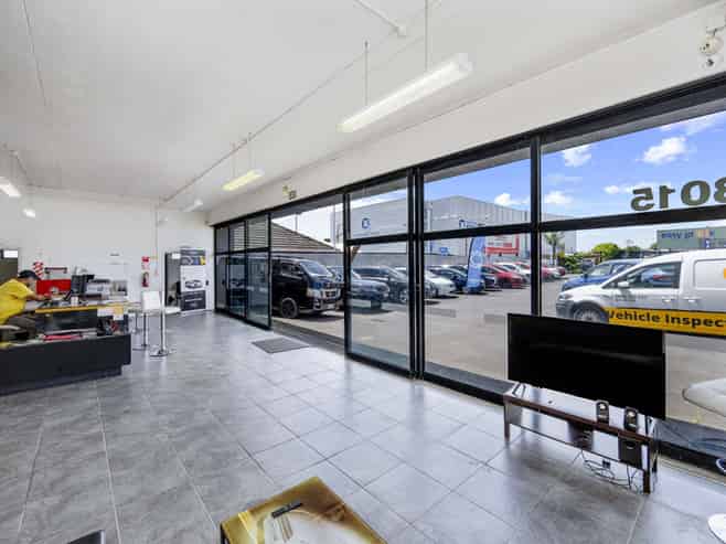 High-profile New Lynn investment opportunity