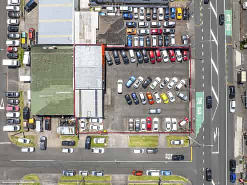 High-profile New Lynn investment opportunity