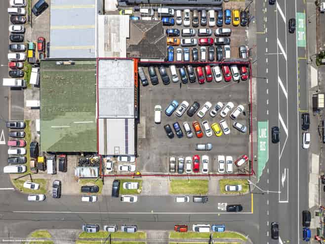 High-profile New Lynn investment opportunity