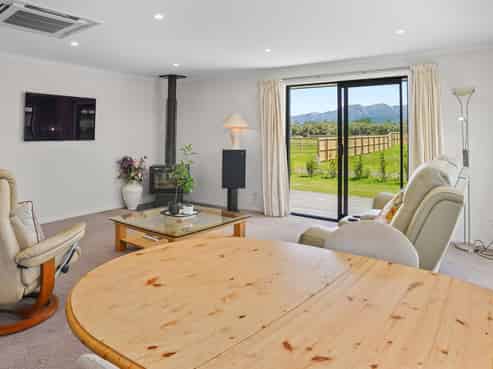 1/8 Ensor Drive, Hanmer Springs