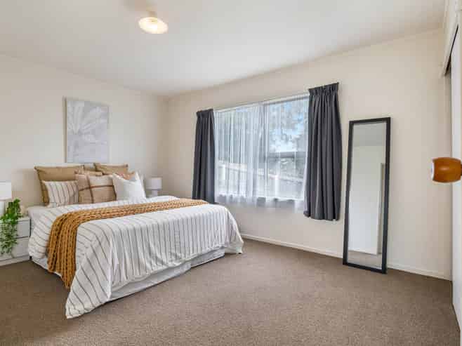 420 Whangaparaoa Road, Stanmore Bay