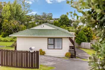420 Whangaparaoa Road, Stanmore Bay