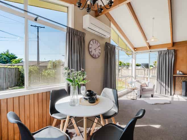 83 Bruce Avenue, Glenview