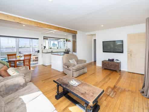 37 Heather Green Avenue, Meremere