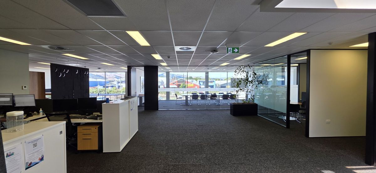 High profile - modern office - Vista 5