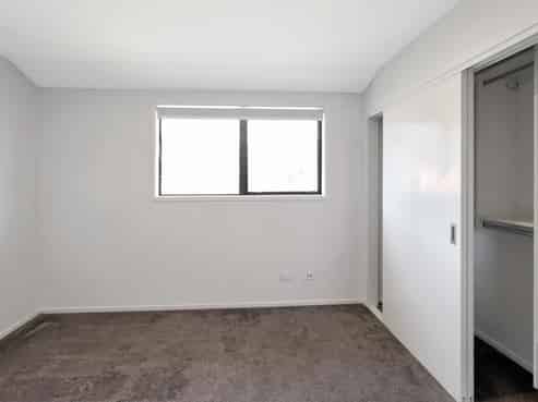 7/16 Biddle Crescent, Taita