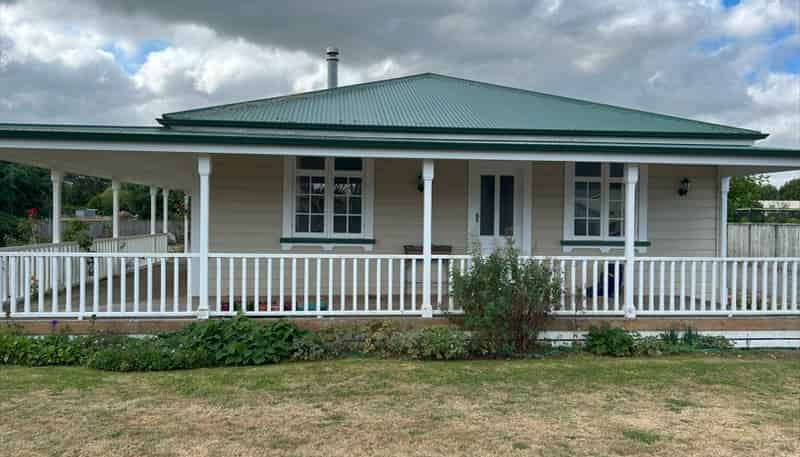 8a Cotter Street, Greytown