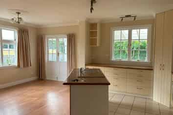 8a Cotter Street, Greytown