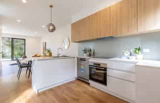 18/26 Springvale Drive, Fairview Heights