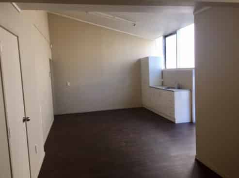 Affordable warehouse and office 486sqm