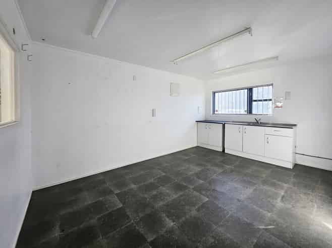 Affordable industrial workshop