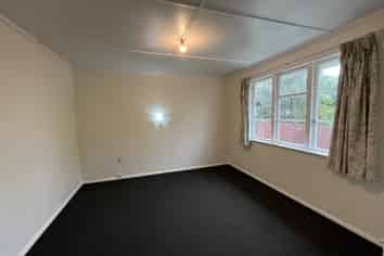 12a Walsh Road (Unit 2), Westown