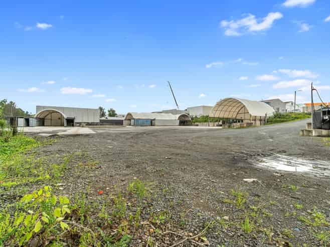 Bare Commercial Land – Queen Street