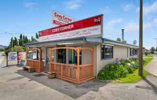 Licenced café and bar - freehold going concern