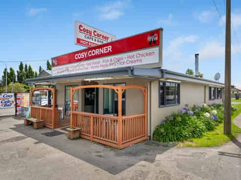 Licenced café and bar - freehold going concern