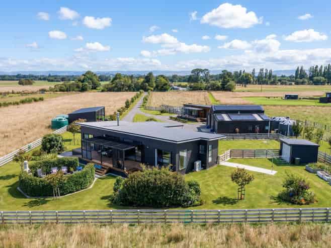 78 Thomas Road, Carterton