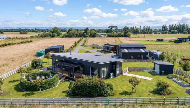 78 Thomas Road, Carterton