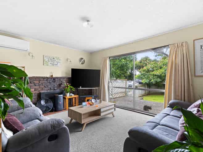 24 Avenue Road, Greenmeadows