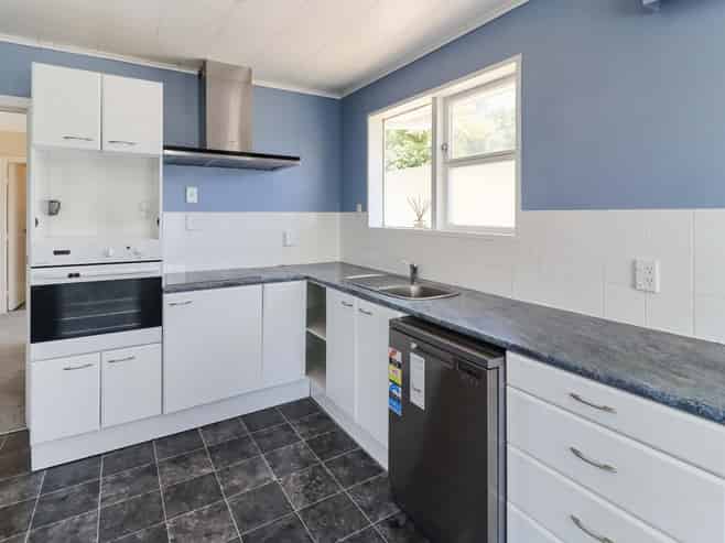 124 Major Drive, Kelson